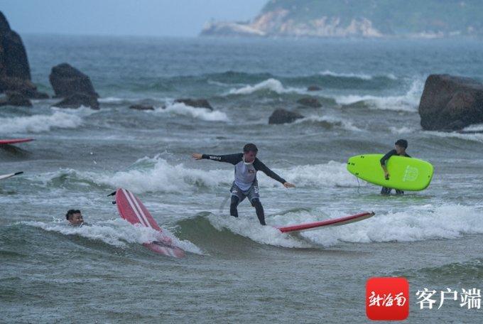 老鹰逃生